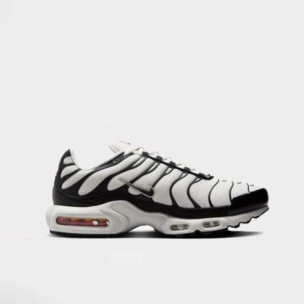 Nike Air Max Plus Essential