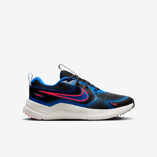 Nike Cosmic Runner