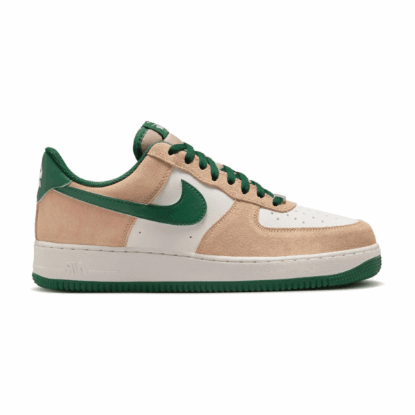 NikeAir Force 1 '07 LV8